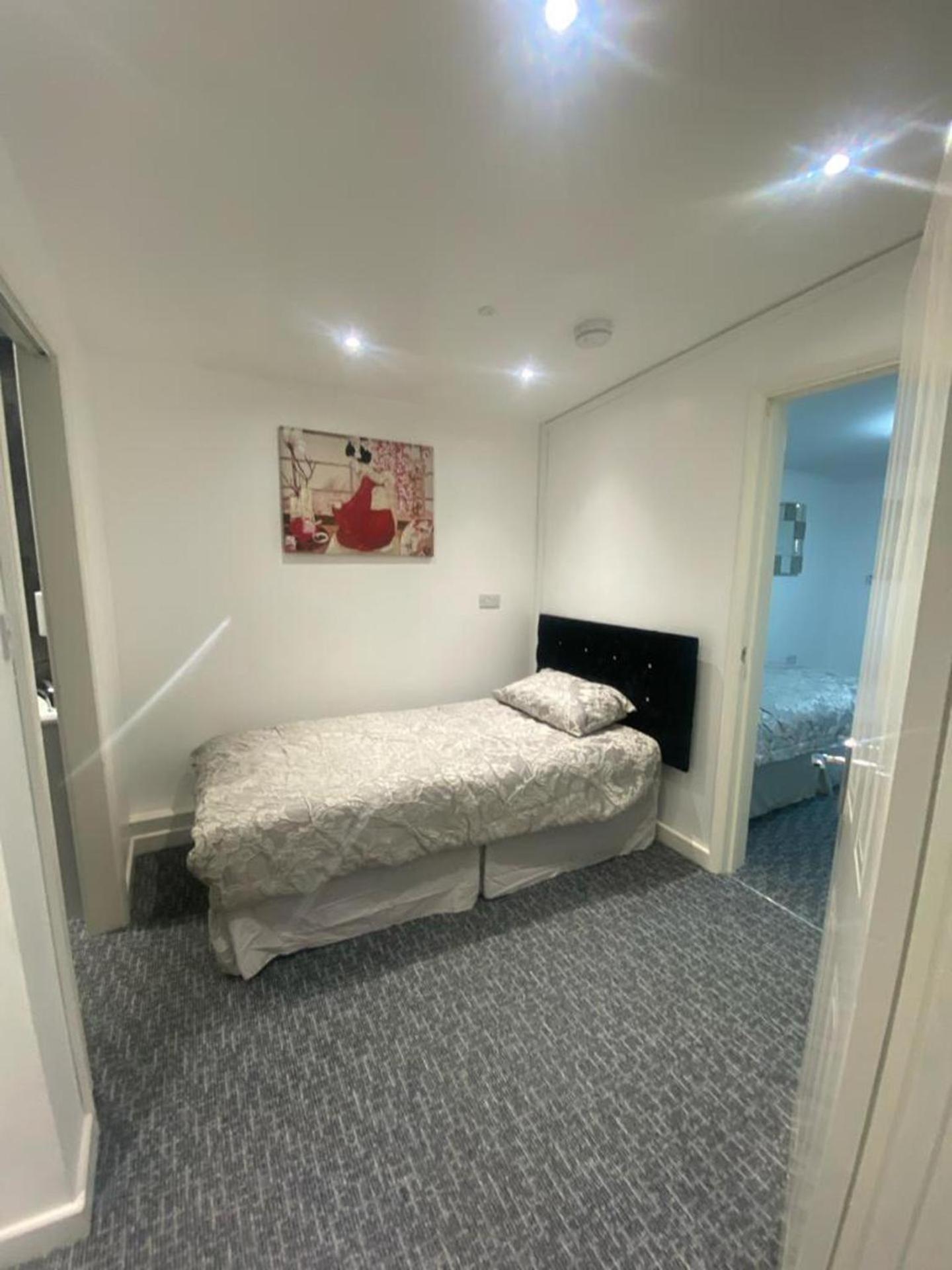 Beautiful 3-Bed Apartment In Merthyr Tydfil Luaran gambar