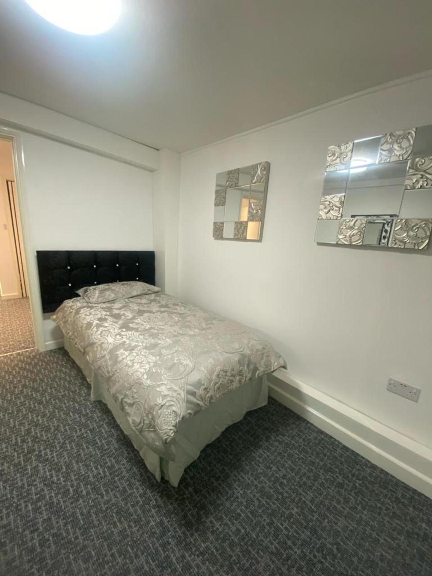 Beautiful 3-Bed Apartment In Merthyr Tydfil Luaran gambar