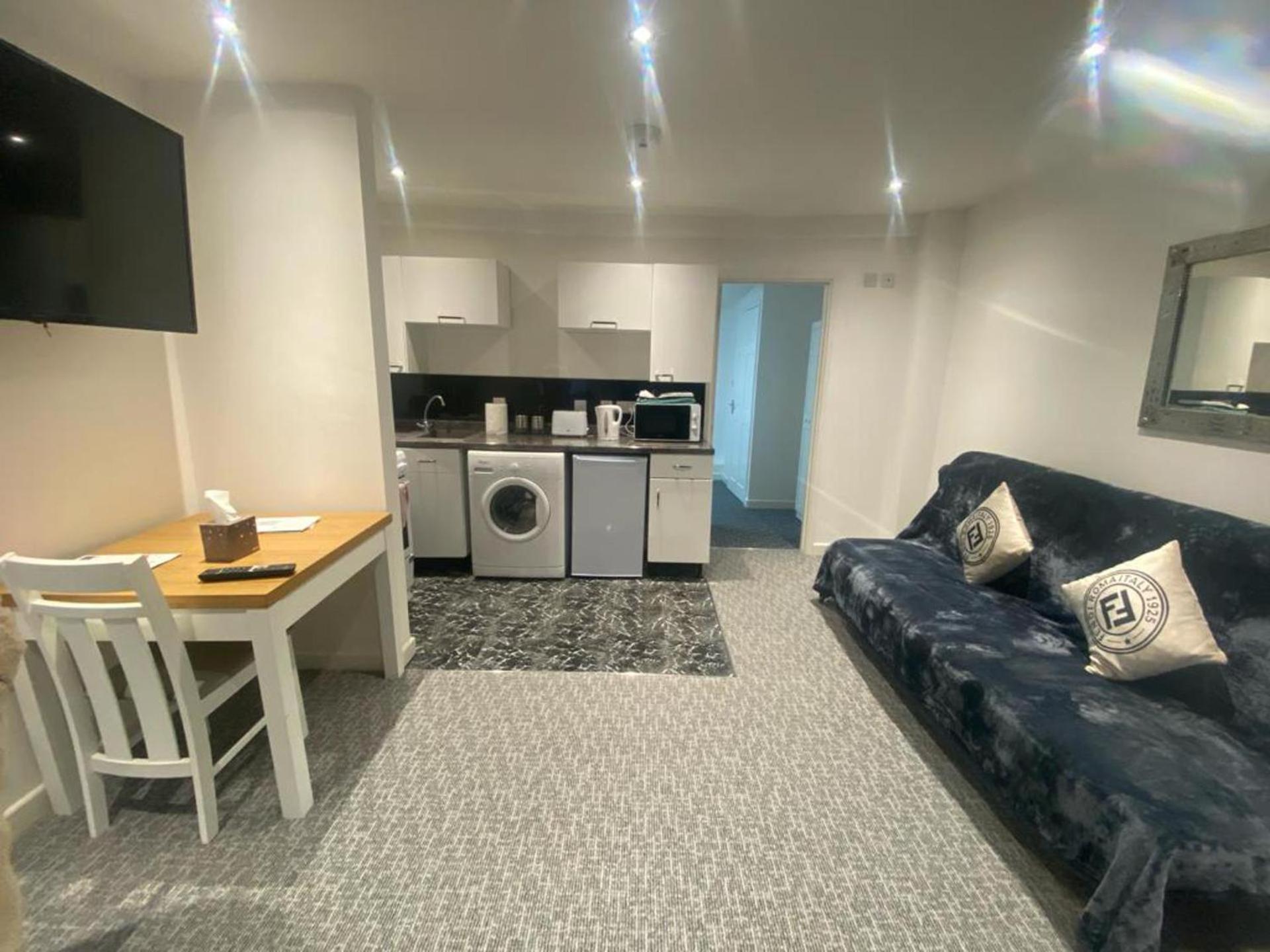 Beautiful 3-Bed Apartment In Merthyr Tydfil Luaran gambar
