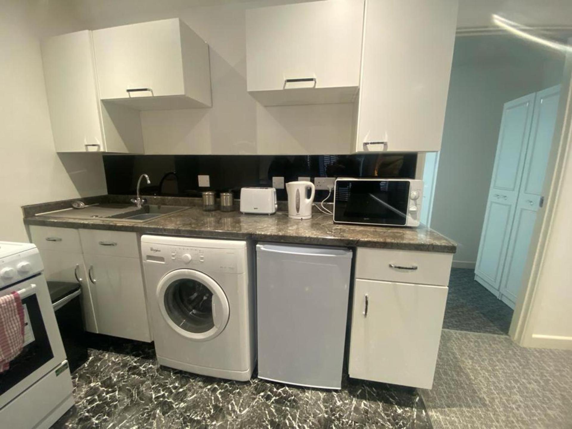 Beautiful 3-Bed Apartment In Merthyr Tydfil Luaran gambar