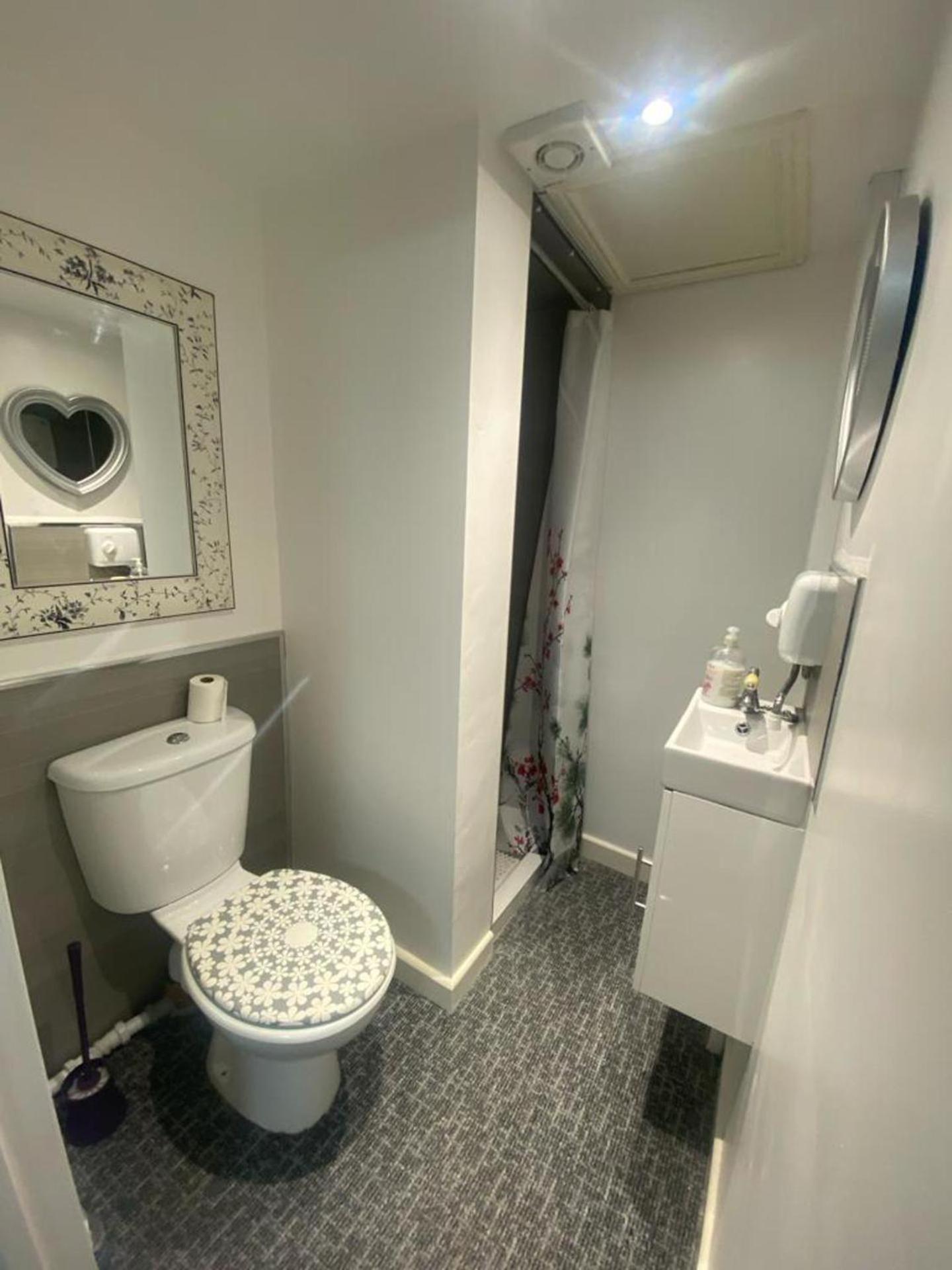 Beautiful 3-Bed Apartment In Merthyr Tydfil Luaran gambar